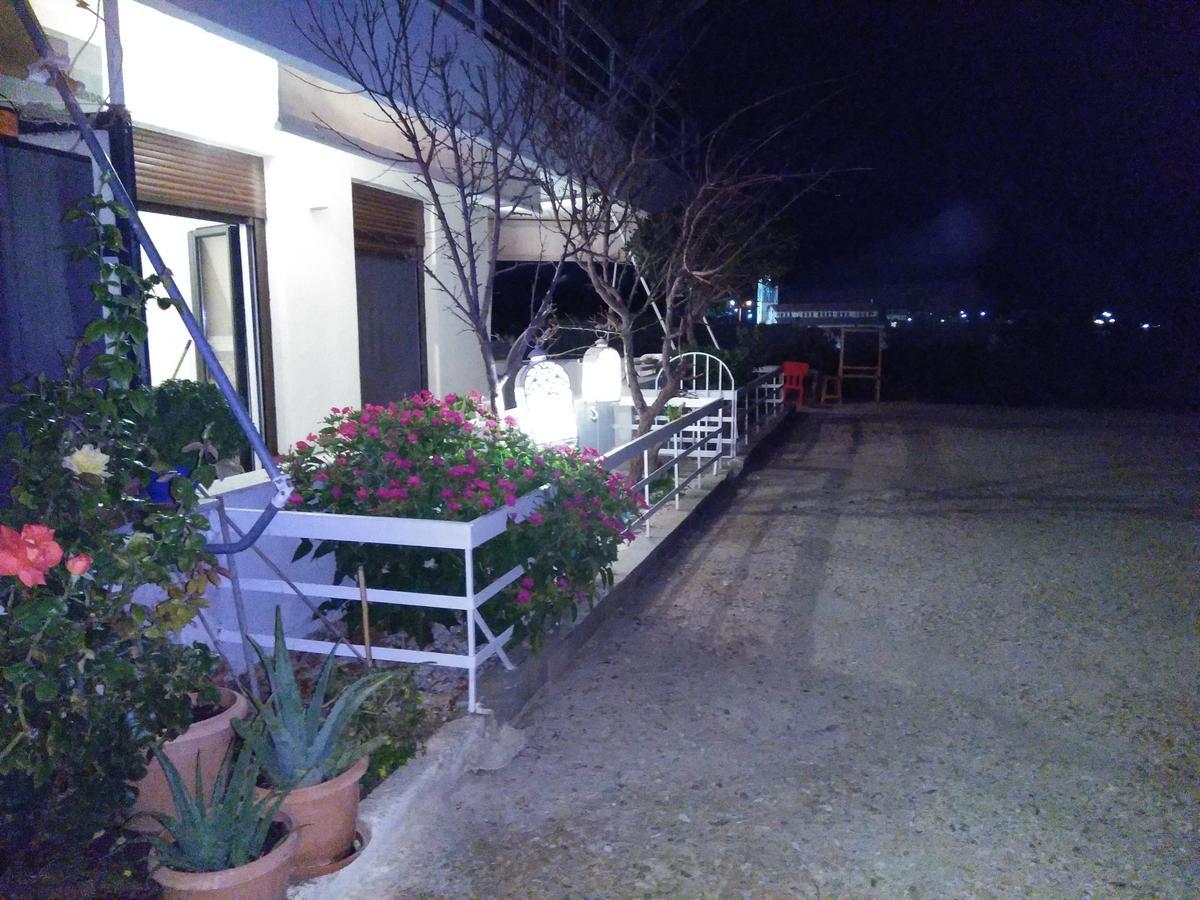 Vravrona Beach Apartments Artemida  Buitenkant foto